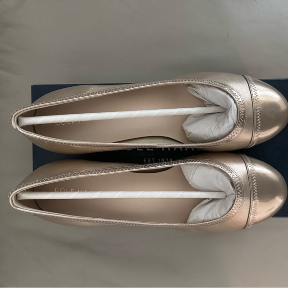 Cole Haan Elsie Cap Toe Wedge II, Soft Gold, Size 8.5, NWT - Picture 2 of 5